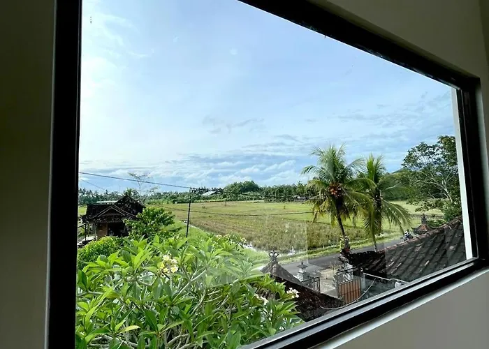3 Bed Entire House In Ferienhaus Jembrana
